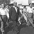 פנחס ספיר צועד בראש בחגיגות 1 במאי 1958 פנחס ספיר צועד בראש בחגיגות 1 במאי 1958