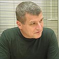 מבשל שקשוקה עם ערוץ 10. רוזנטל צילום: גבי מנשה