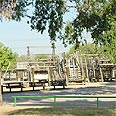 חסרות אטרקציות ואזורי המשחק לילדים בינוניים צילום ישראל סימיונסקי