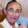 לנדאו. היועץ ששלח מכתבים צילום: צביקה טישלר