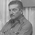 ויצמן כשר הביטחון הנכנס בטקס חילופי שרים, 1977