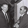 שר התחבורה עזר ויצמן עם שר הביטחון משה דיין, 1969