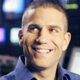 מגל. יודע גם לעשות כתבות צילום: יוסי צבקר