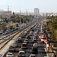 חסימות כבישים. גלגל חוזר? צילום: טל שחר