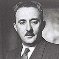  משה שרת, 1952