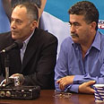 פרץ עם הרכש החדש עמית צילום: ירון ברנר