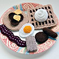 ארוחת בוקר סרוגה. הקליקו על התמונה באדיבות Etsy