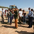 פעילי הוועד בשטח צילום: אבי קדם