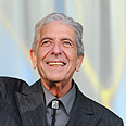 כהן. כסאות על הדשא צילום: Gettyimage Image bank