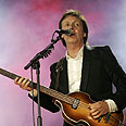 מקרטני. מאות אלפי שקלים עבור השידור צילום: Getty Images Imagebank