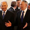 שמעון פרס נשיא קזחסטן נורסולטן נזרבייב (צילום: AFP)