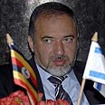 ליברמן בביקורו באוגנדה בחודש שעבר צילום: AP