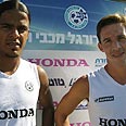ג'ון קולמה גוסטבו בוקולי מכבי חיפה (צילום: עדי סרדס)
