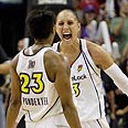 דיאנה טוראסי קאפי פונדקסטר פיניקס מרקורי WNBA (צילום: AP)