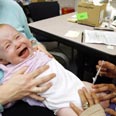 5 שבועות הפסקה בין חיסון לחיסון צילום: AP