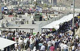 מחסום קלנדיה  מחסומים פלסטינים סגר
