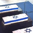 הארונות של החיילים שנחטפו בהר-דוב צילום: ערוץ 2