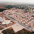 פרדס חנה, 2000.
