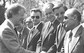 דיין, קרטר ובז'ז'ינסקי (מרכיב משקפי שמש)