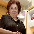"בזמן האחרון אני צריכה שיהיה לי הכל בבית, למקרה ששוב יקרה משהו כמו המלחמה ההיא". אגי עזריאל צילום: רוני שיצר