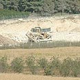 בולדוזר ברמות מנשה צילום: גילי סופר
