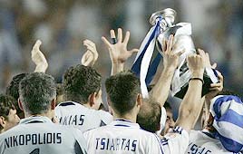 שחקני יוון חוגגים