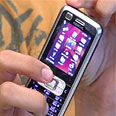 Nokia 6120 צילום: יהונתן צור