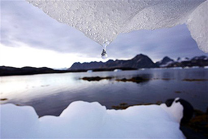 קרח מפשיר בגרינלנד (צילום: איי פי)