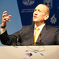 מוביל בנקודות. אולמרט צילום: ירון ברנר