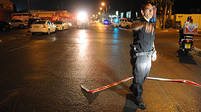 Le terroriste est entré dans une voiture de police (Photo: Kimchi Motti)