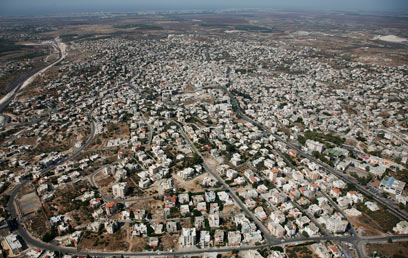 שפרעם: דונם ב-300 אלף דולר (צילום: Lowshot.com )
