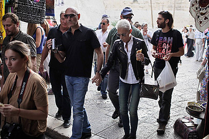 טעים, איך הם אמרו שקוראים לזה? מארי פרדריקסון ובעלה