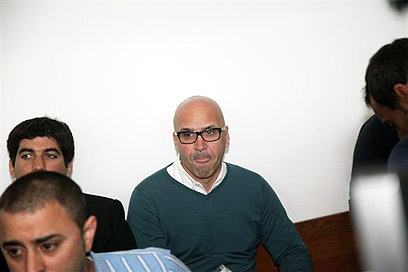 גל אוחובסקי בבית המשפט (צילום: מוטי קמחי)