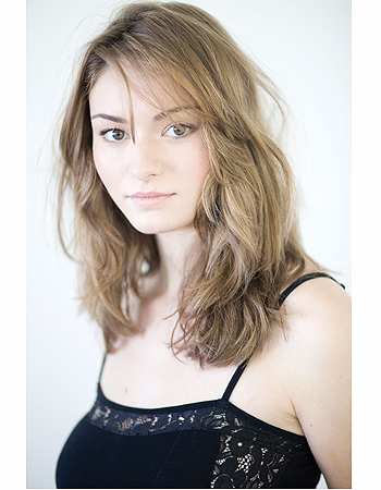 http://www.ynet.co.il/PicServer2/13062011/3693135/mal_2012_port_christina-_zuk-(1)_hh.jpg