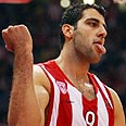 יאניס בורוסיס אולימפיאקוס פיראוס (צילום: sportime.gr)