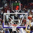 שעון זריקות 24 שניות (צילום: Getty images Image bank)