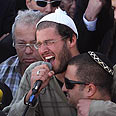 אליהו חי בן של מאיר חי הלוויה  פיגוע ירי שבי שומרון (צילום: גיל יוחנן)