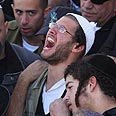 אליהו חי בן של מאיר חי הלוויה  פיגוע ירי שבי שומרון (צילום: גיל יוחנן)