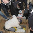 נקבר עם הצעצועים צילום: אבי רוקח