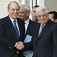 אבו מאזן ג'ורג' מיטשל (צילום: רויטרס)