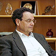 אולמרט שלח. פרידמן צילום: עמית שאבי