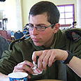 בפייסבוק, בבלוגים ובמסנג'ר. גלעד שליט צילום: רפרודוקציה