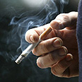 עישון סיגריה איסור צרפת פריז (צילום: רויטרס)