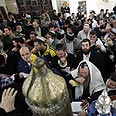 תפילה למציאת זיווג בישיבת השלום צילום: חיים צח