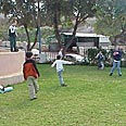 "התנהלות של משפחה". קיבוץ תמוז צילום: חנן כהן