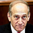 יורד. אולמרט צילום: רויטרס