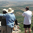 רמת הגולן ג'יפ תצפית הר כרמים (צילום: שמעון תמיר)