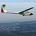 דאייה מגידו דאון מישל מטוס תא טייס טיסה אוויר רוח (צילום: יהונתן צור)