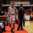 יובל נעימי הפועל ירולשים ולנסיה יורקאפ  (צילום: נועם מושקוביץ')