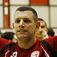 עידן מימון הפועל ראשון לציון כדוריד  (צילום: אלי אלגרט)